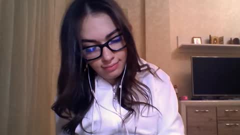 Jennifer online show from 3, 11, 2025