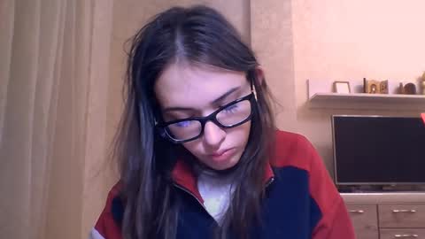 Jennifer online show from 12, 11, 2025