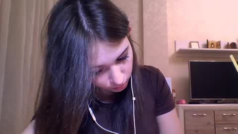 Jennifer online show from 13, 11, 2025