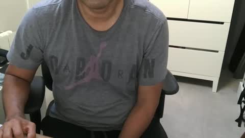 joeshades21 online show from 25, 1, 2025