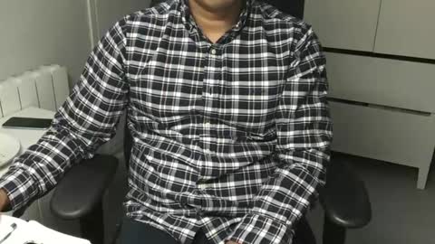 joeshades21 online show from 13, 2, 2025