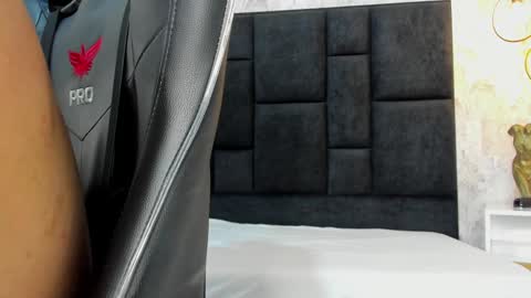     online show from 21, 1, 2025