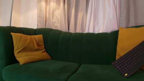     online show from 6, 2, 2025