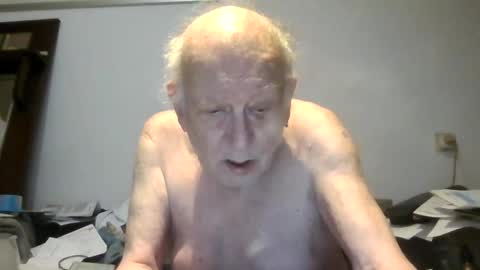 Snapshot of johan1948 chatting on 8, 12, 2024 Johan online show from 8, 12, 2024