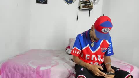 johan_and_antonella online show from 28, 9, 2025