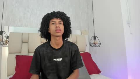 Snapshot of johan_gz_ chatting on 18, 9, 2025 Johan  online show from 18, 9, 2025