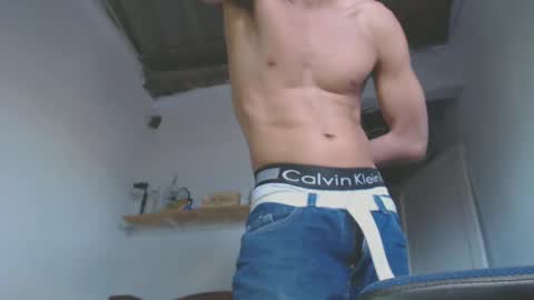 johantorres19 online show from 10, 1, 2025