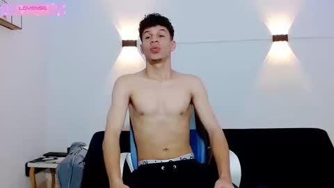 john_ssnow29 online show from 19, 9, 2025