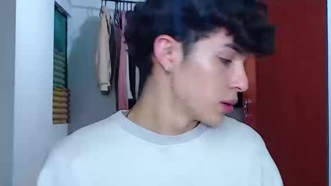 John Vichenso online show from 18, 9, 2025