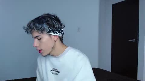 John Vichenso online show from 27, 10, 2025