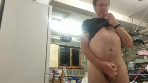 johnathan_stuart33 online show from 9, 7, 2026