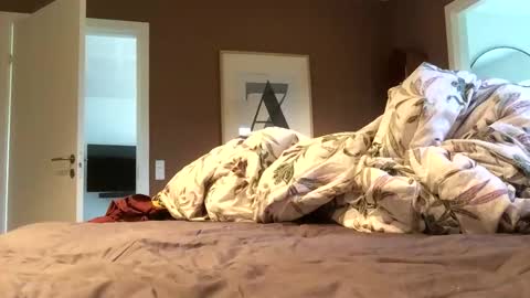 Snapshot of johnbob911 chatting on 21, 10, 2025 JohnBob online show from 21, 10, 2025