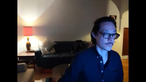 Snapshot of johneelicks chatting on 17, 5, 2026 Johnee online show from 17, 5, 2026