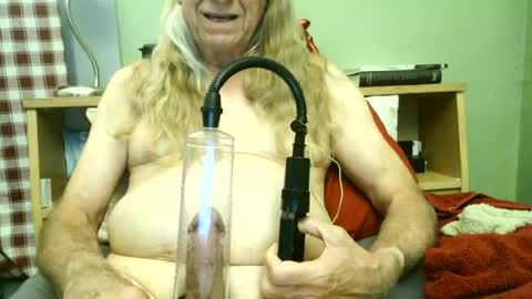 johnnieq1971 online show from 23, 6, 2026