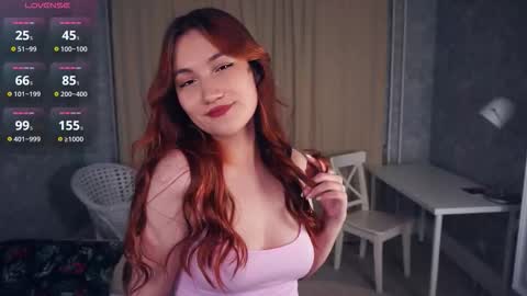 Snapshot of johnnietantum chatting on 27, 11, 2025 Rocio online show from 27, 11, 2025