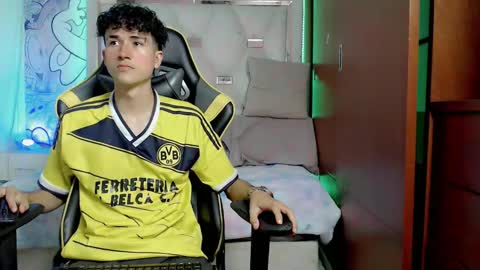 johnny_cagee online show from 21, 10, 2025