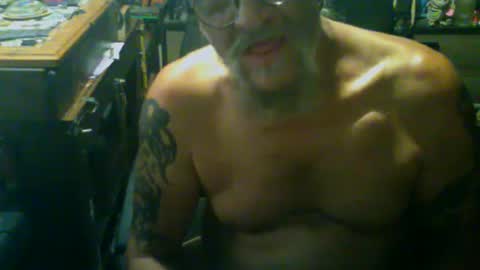 Snapshot of johnnyshung1 chatting on 3, 10, 2025 johnnyshung1 online show from 3, 10, 2025