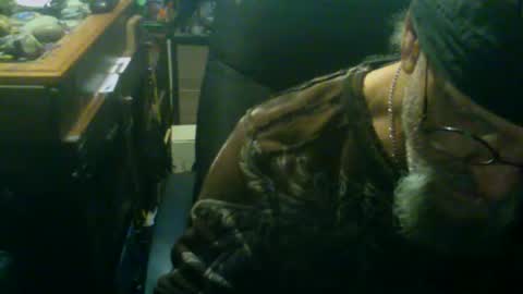 Snapshot of johnnyshung1 chatting on 26, 10, 2025 johnnyshung1 online show from 26, 10, 2025