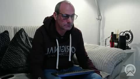 Snapshot of johnpevans chatting on 7, 3, 2026 johnpevans online show from 7, 3, 2026