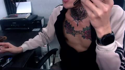 Snapshot of johnsonisaac94_ chatting on 4, 2, 2025 johnsonisaac94  online show from 4, 2, 2025