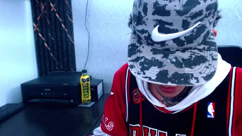 Snapshot of johnsonisaac94_ chatting on 6, 2, 2025 johnsonisaac94  online show from 6, 2, 2025