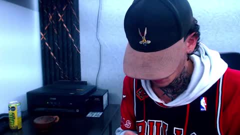 Snapshot of johnsonisaac94_ chatting on 8, 2, 2025 johnsonisaac94  online show from 8, 2, 2025