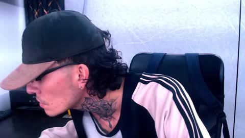 Snapshot of johnsonisaac94_ chatting on 9, 2, 2025 johnsonisaac94  online show from 9, 2, 2025