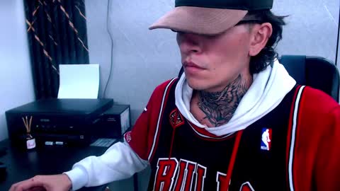 Snapshot of johnsonisaac94_ chatting on 16, 2, 2025 johnsonisaac94  online show from 16, 2, 2025