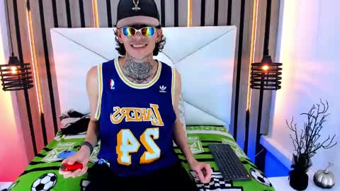 Snapshot of johnsonisaac94_ chatting on 5, 3, 2025 johnsonisaac94  online show from 5, 3, 2025