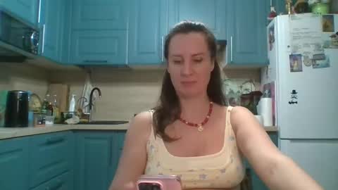 you can call me my Queen online show from 17, 5, 2026