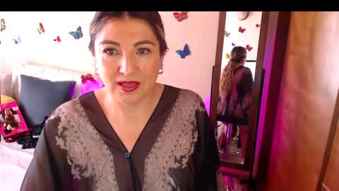 Jolie Mature online show from 20, 9, 2025