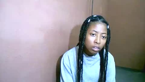 Snapshot of joliekah27 chatting on 26, 2, 2025 joliekah27 online show from 26, 2, 2025