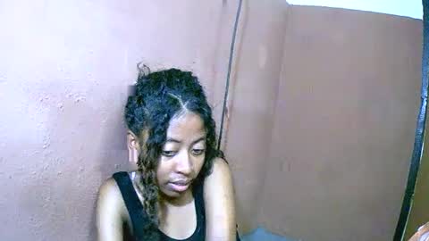 Snapshot of joliekah27 chatting on 2, 3, 2025 joliekah27 online show from 2, 3, 2025