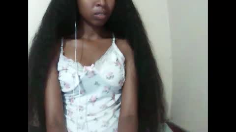 joliekah27 online show from 23, 3, 2026