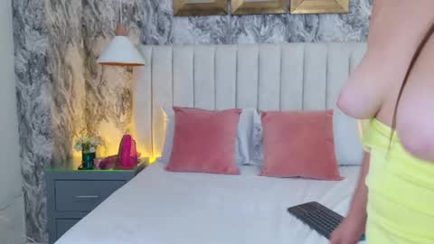 melani gomez online show from 30, 4, 2026