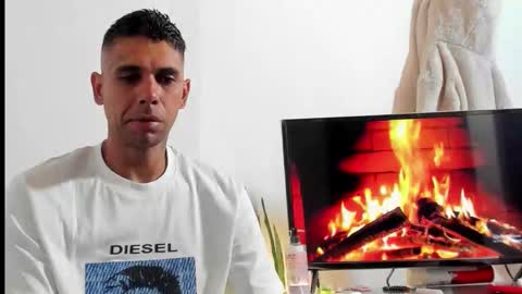 jonesjoness15 online show from 2, 11, 2025