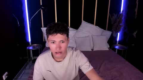 Snapshot of jonny_dark chatting on 9, 10, 2025 Jonny online show from 9, 10, 2025