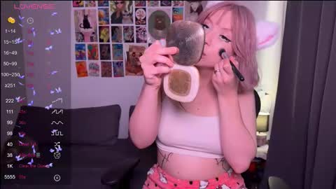 Snapshot of jooycetreier chatting on 12, 9, 2025 Joyce online show from 12, 9, 2025