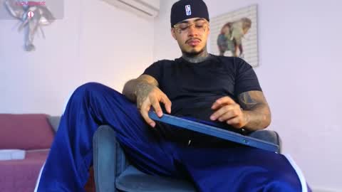 Jordan Smith online show from 22, 12, 2025