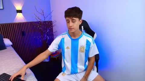 Joselo online show from 1, 1, 2025