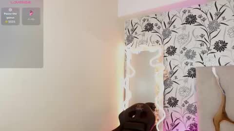 Joselyn  online show from 22, 11, 2025