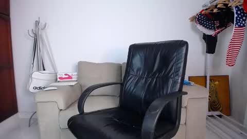 josezaens_ online show from 23, 10, 2025