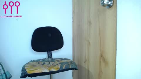 Snapshot of josue_angel chatting on 4, 1, 2025 Josue 22cm big dick online show from 4, 1, 2025