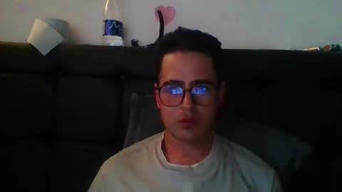 Snapshot of josux8 chatting on 20, 11, 2025 josux8 online show from 20, 11, 2025