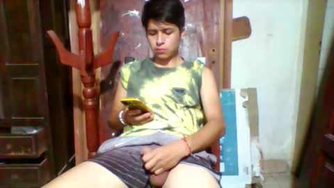 Snapshot of jovenlindo2002 chatting on 4, 12, 2025 Fran online show from 4, 12, 2025