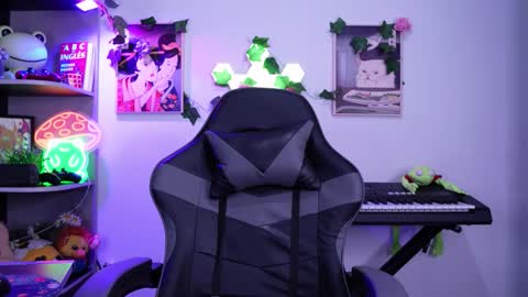 Snapshot of joyboymodel chatting on 5, 11, 2025 joyboymodel online show from 5, 11, 2025