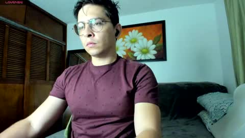 Snapshot of jriizh chatting on 28, 4, 2026 Cristian- tellme Criis online show from 28, 4, 2026