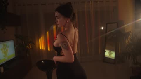 Jennifer Diaz online show from 21, 3, 2026