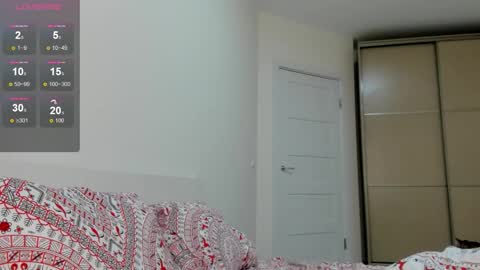 Julia and Julia online show from 7, 11, 2025