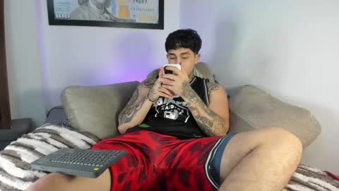 juan_alvarez18 online show from 19, 9, 2025